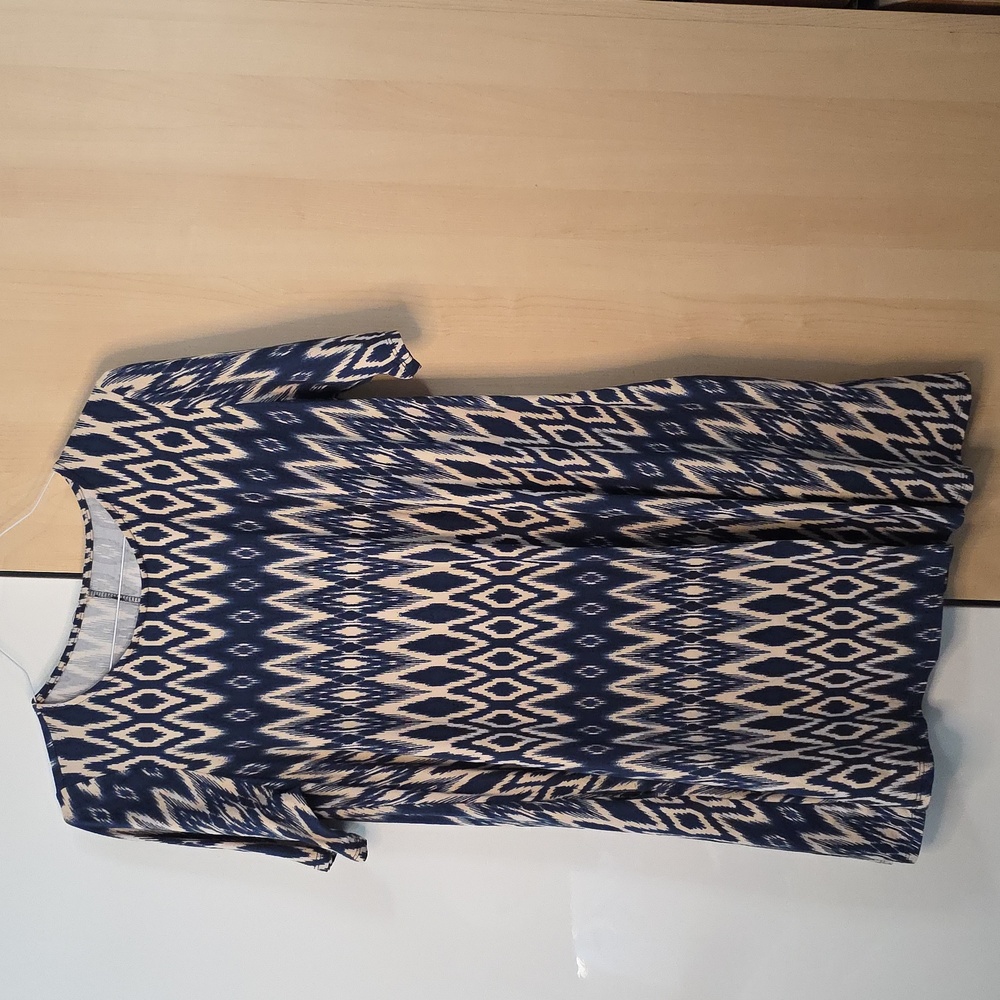 Tunic Top in Navy and Cream, Agnes & Dora Gently Preloved, LG approx-Stretchy